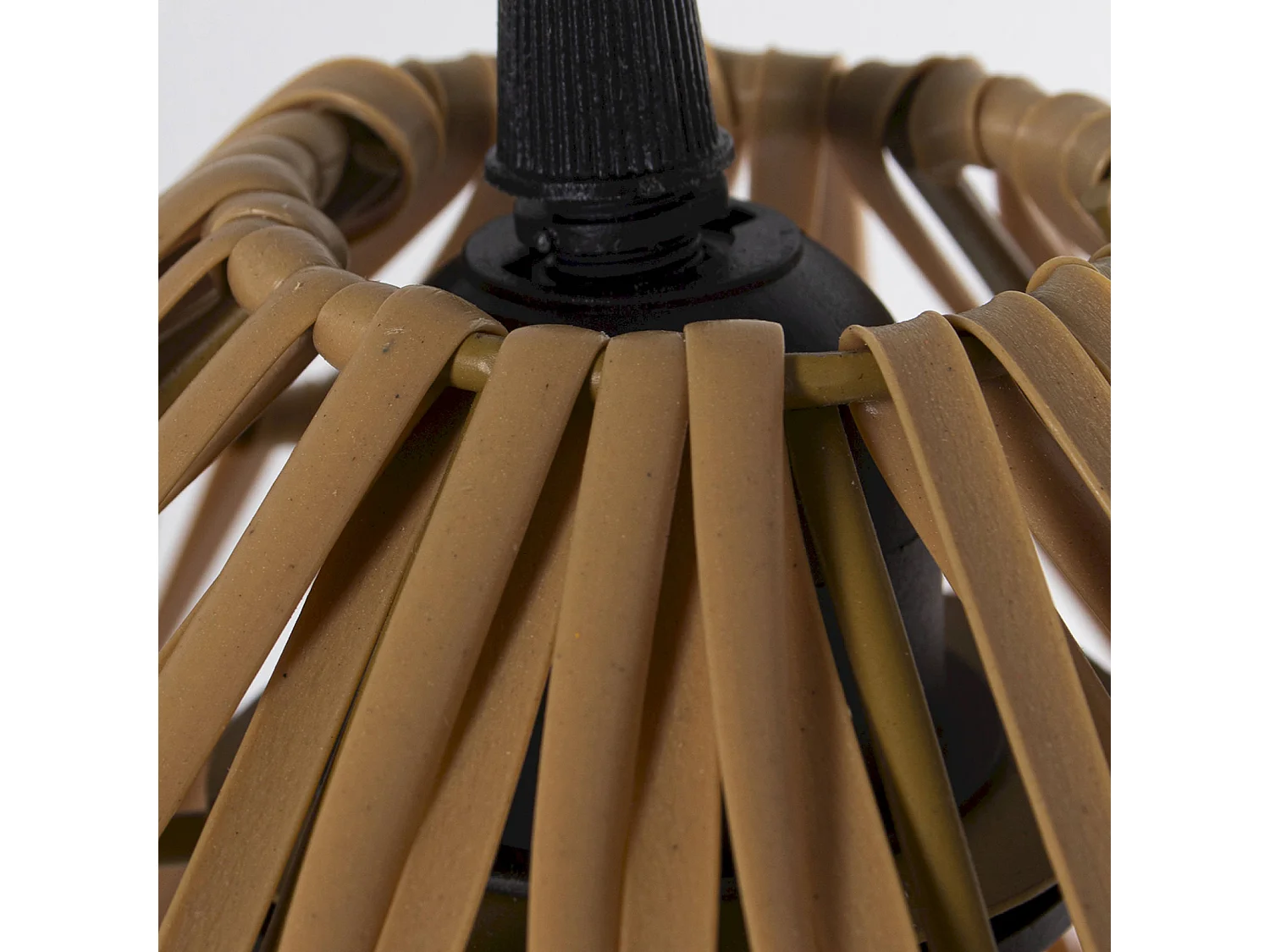 Suspension osier tressé pour ambiance cosy naturelle