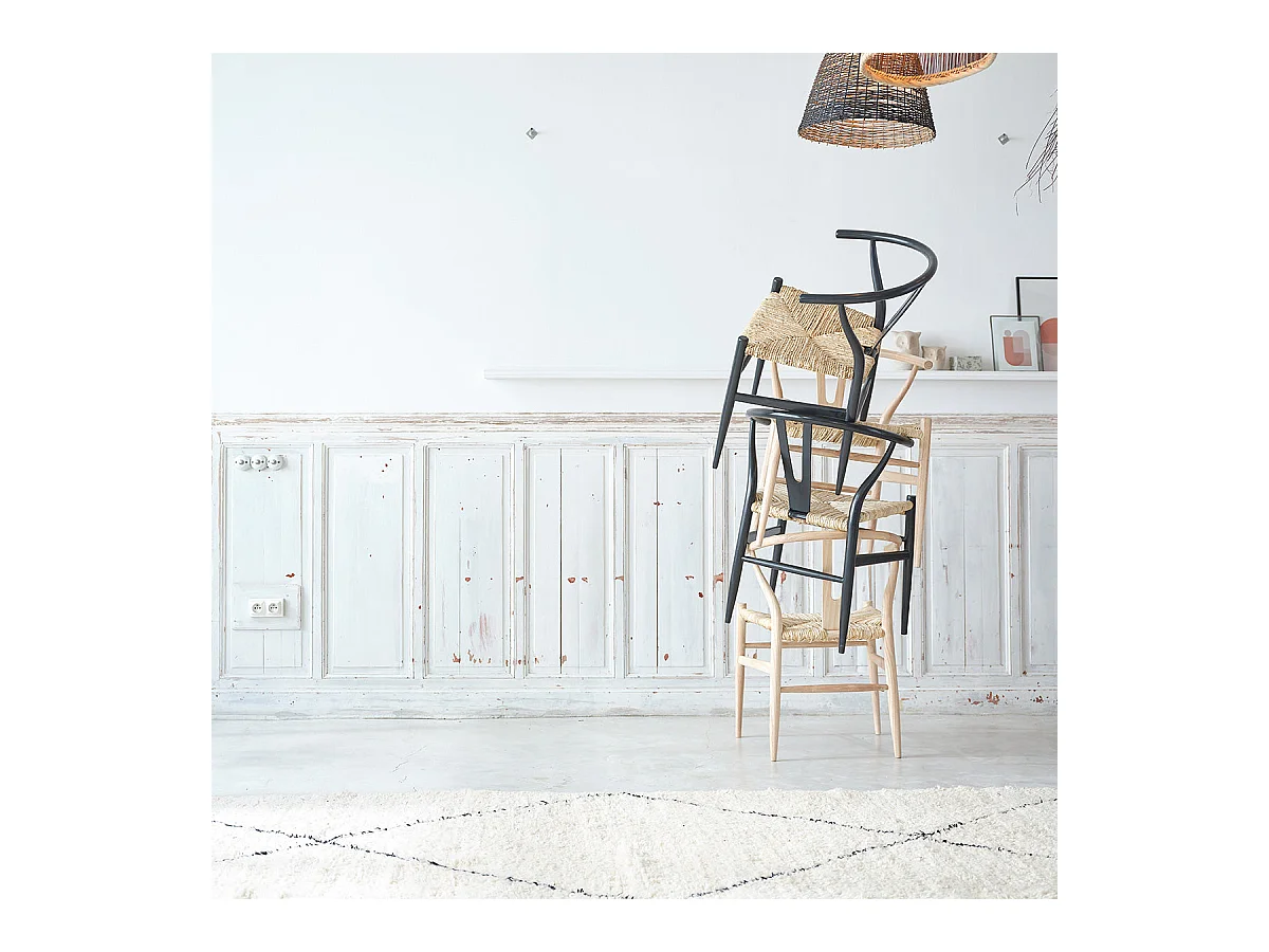 Silla de madera de mindi maciza y asiento de tela