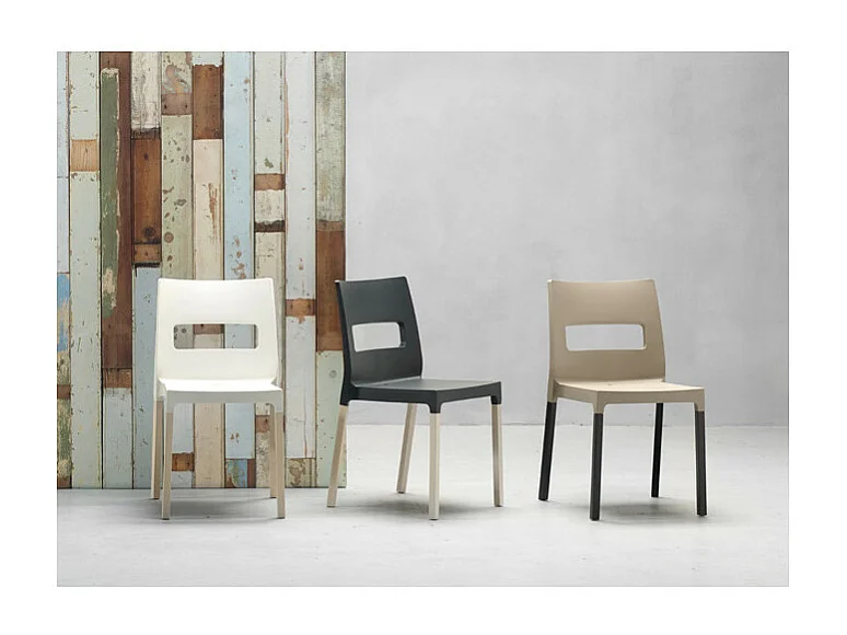 Lot 2 chaises NATURAL MAXI DIVA pieds bois