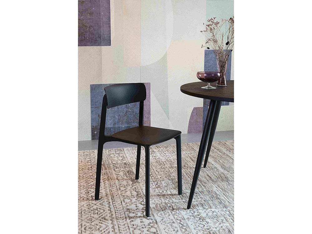 Lot de 4 chaises en polypropylène Clive