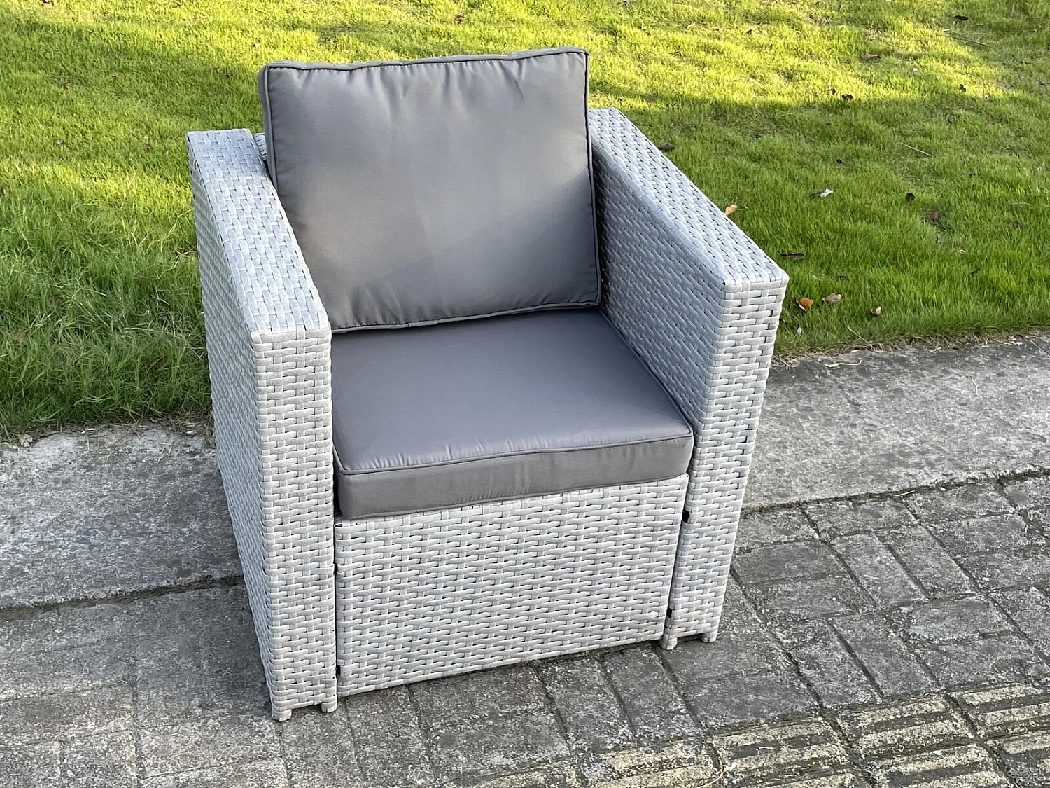 Fimous Light Grey Rattan Single Chair Patio Outdoor Garden Furniture With Thick Seat And Back Cushion