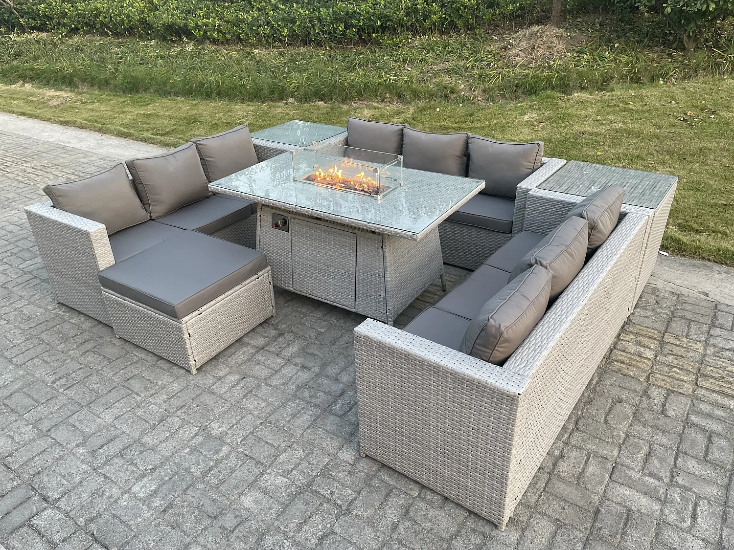 Polyrattan Gartenmöbel Set im Freien Gas Feuertisch Sofa Sets mit 2 Beistelltisch Großer Hocker Helles Grau