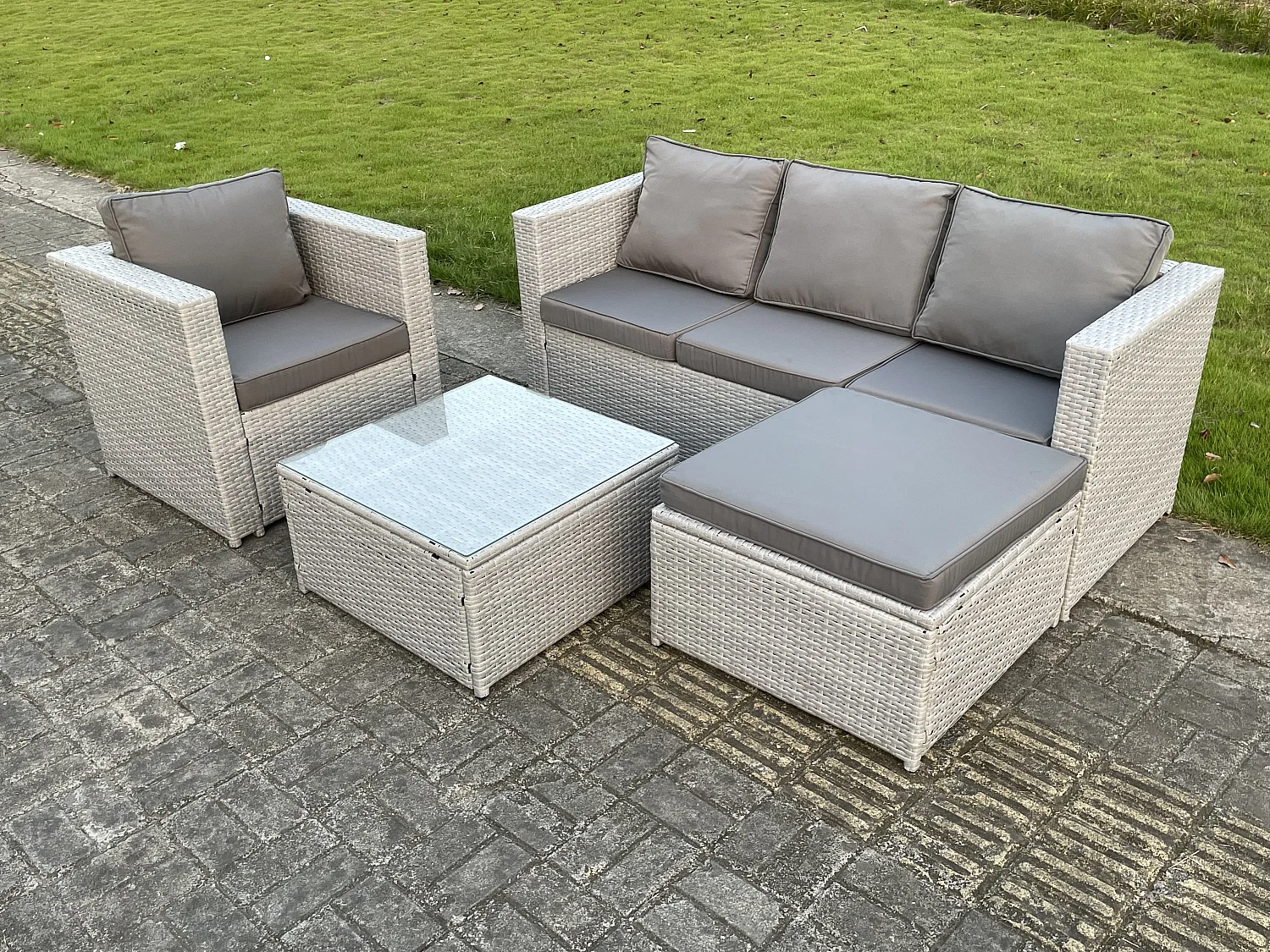 Polyrattan Gartenmöbel Set 5-Sitzer Rattan Sofa Set mit 3-Sitzer Sofa Sessel Quadrat Couchtisch Großer Fußhocker Helles Grau