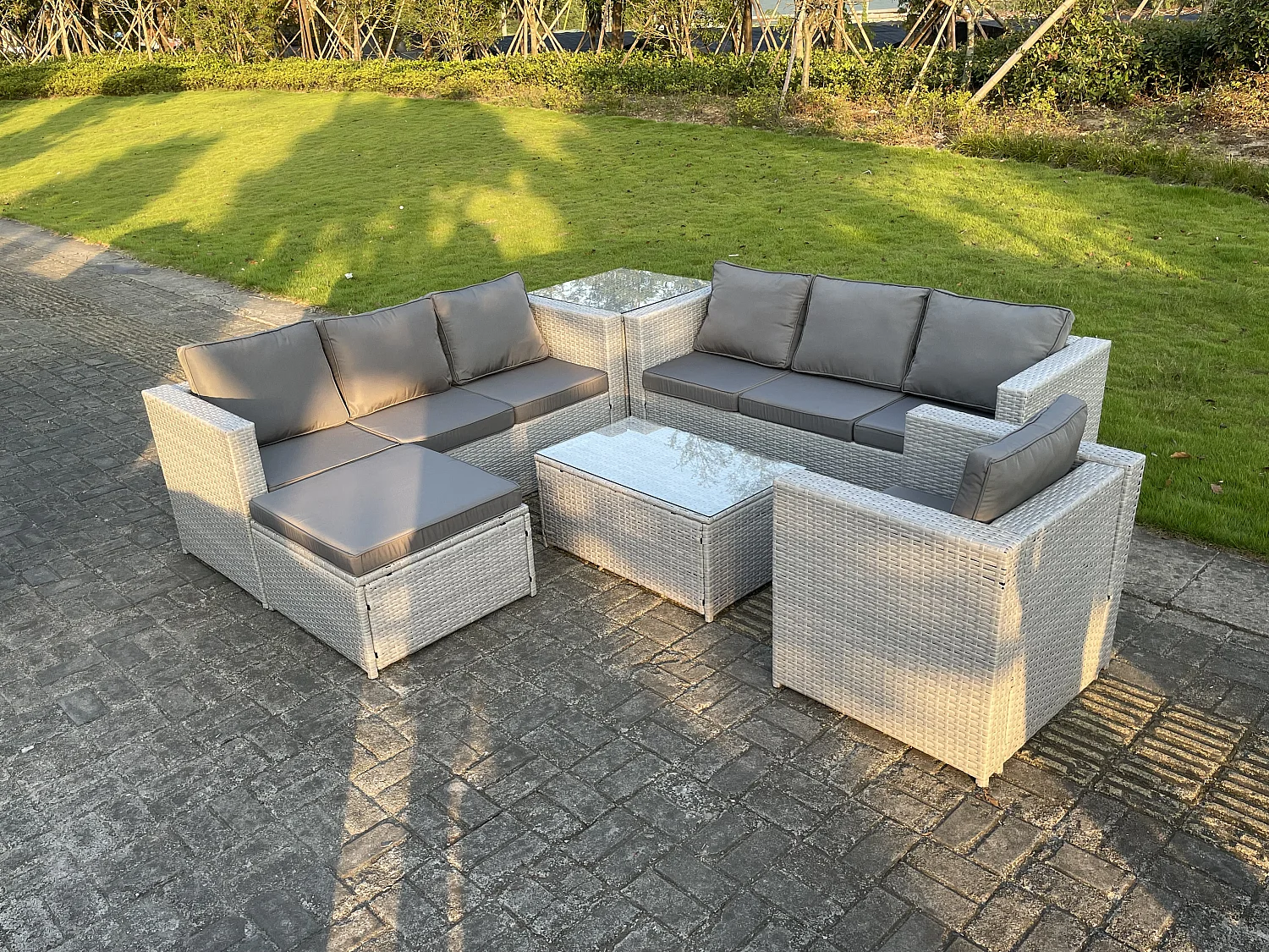 Meubles de Jardin en rotin ave Canapé à 3 places Fauteuil Table d'appoint Table basse Tabourets Gris Clair