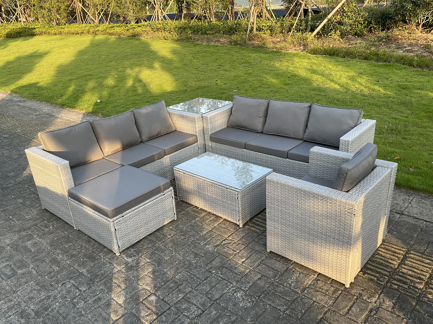 Meubles de Jardin en rotin ave Canapé à 3 places Fauteuil Table d'appoint Table basse Tabourets Gris Clair