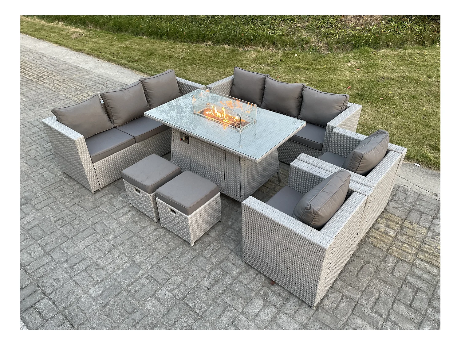 Gas Feuertisch für den Außenbereich Rattan Gartenmöbel Set mit 2 Sofa  2 Sessel 2 Kleiner Hocker Gas Feuerstelle Helles Grau