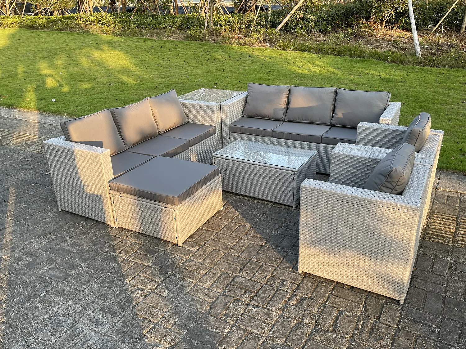 9 places Meubles de Jardin en rotin ave Canapé à 3 places 2 Fauteuil Table d'appoint Table basse Grand Tabourets Gris Clair