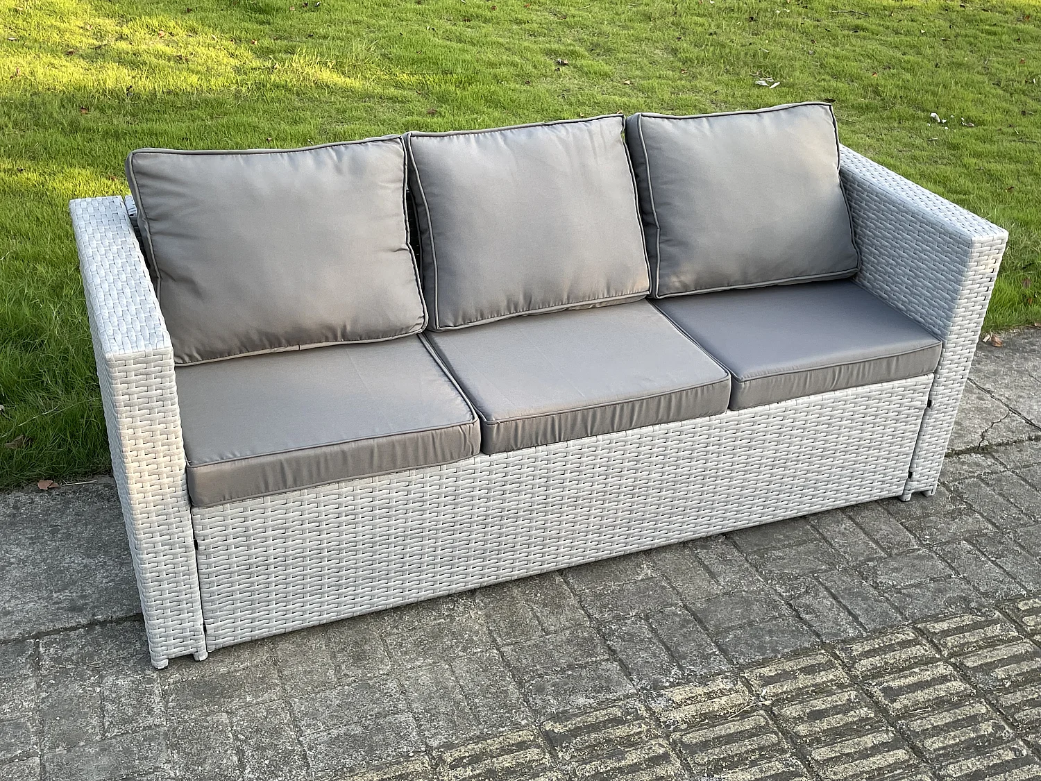 Meubles de Jardin en rotin ave Canapé à 3 places Fauteuil Table d'appoint Table basse Grand Tabourets Gris Clair