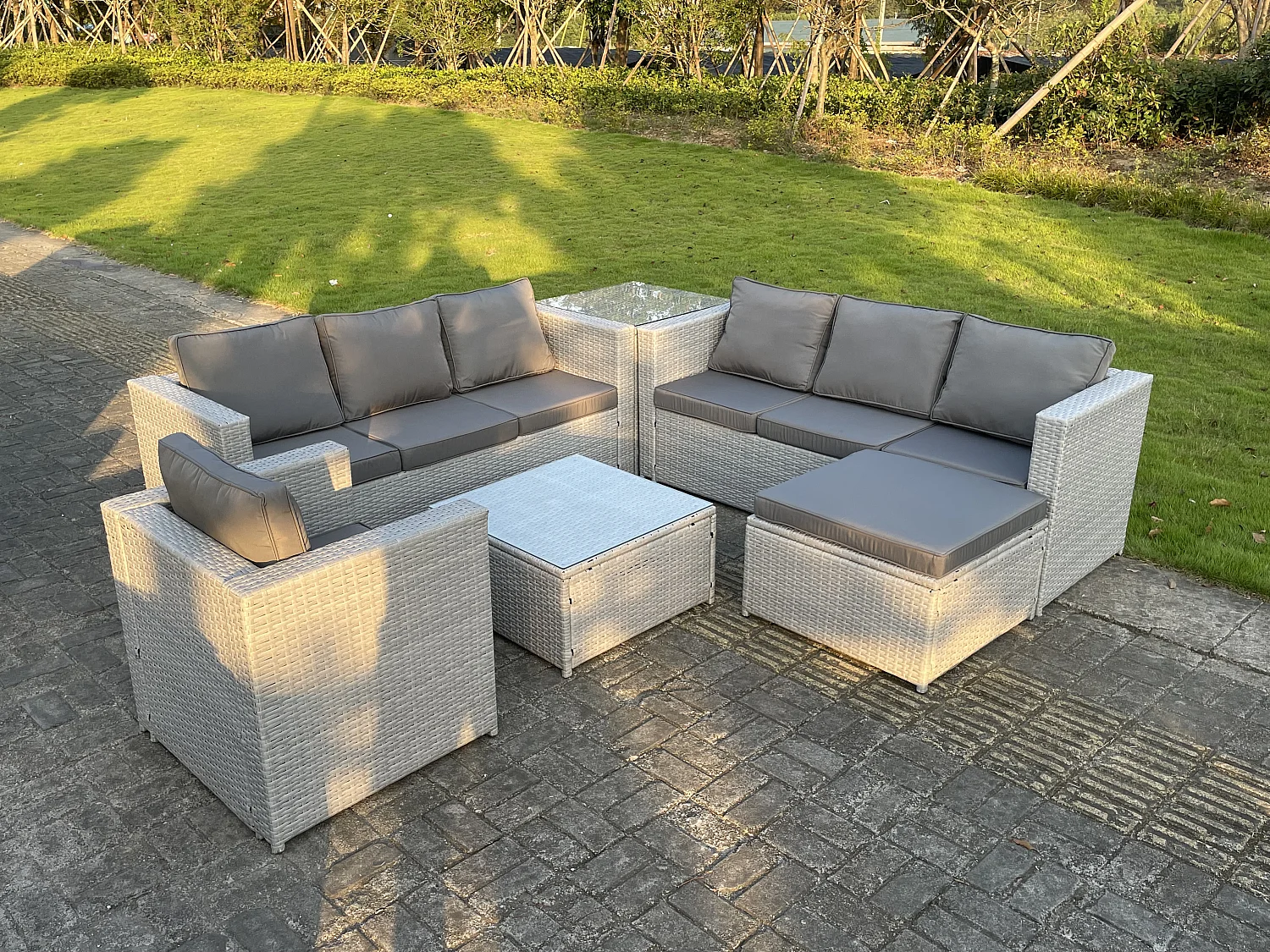 Rattan Gartenmöbel Set mit 3-Sitzer Sofa Sessel Beistelltisch Couchtisch Großer Fußhocker Helles Grau