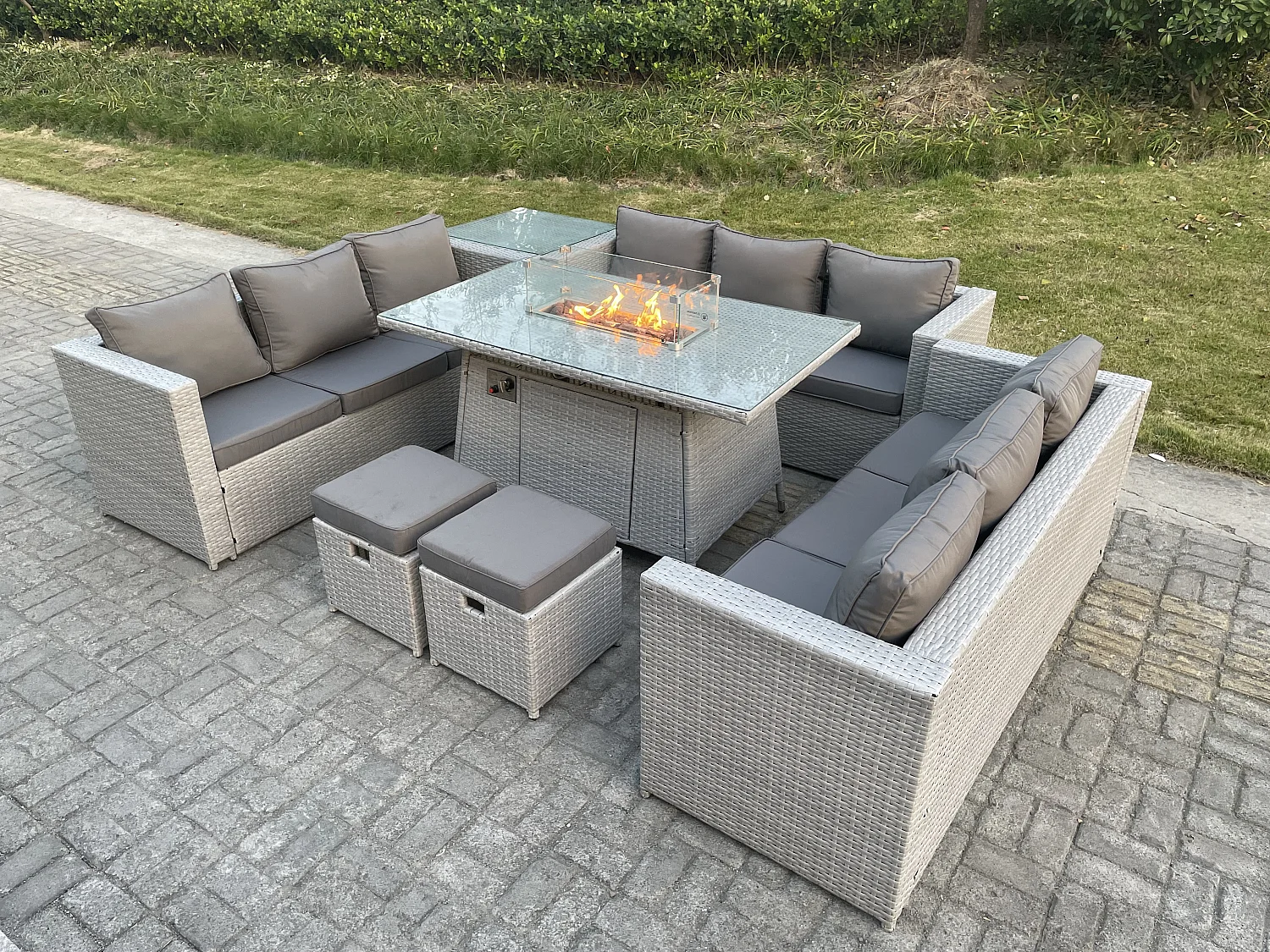 Polyrattan Gartenmöbel Set im Freien Gas Feuertisch Sofa Sets mit Beistelltisch 2 Kleiner Hocker Helles Grau