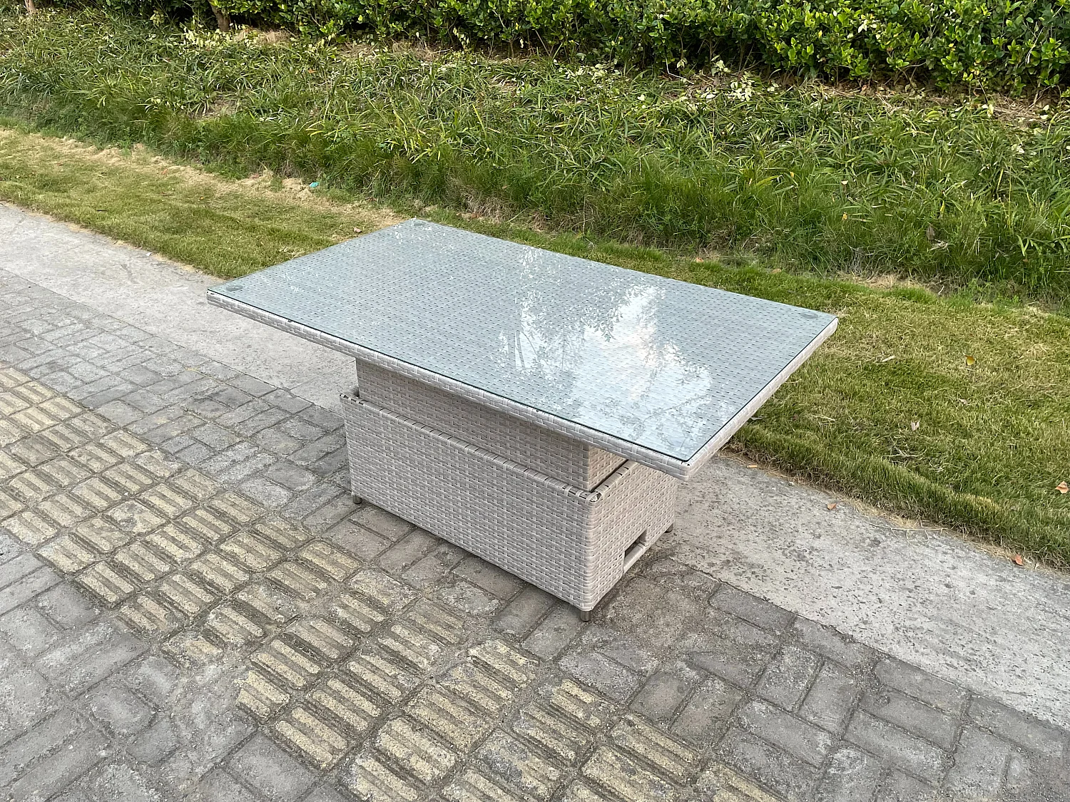 Ensemble de meubles de jardin en rotin ave Canapé,Table élévatrice,pour Pelouse Terrasse Intérieure 4 Pièces Groupe de sièges