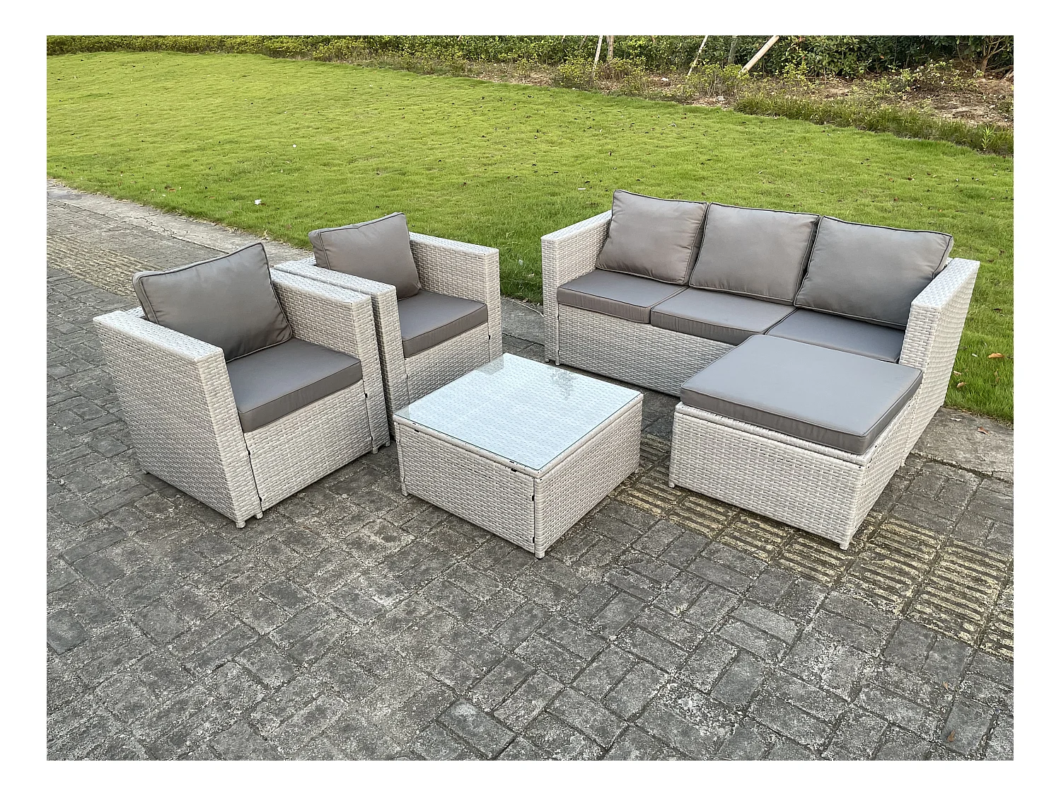 Polyrattan Gartenmöbel im Freien mit Sofa 2 Sessel Quadrat Couchtisch Hocker Helles Grau