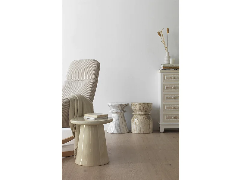 Banco de cerâmica castanho