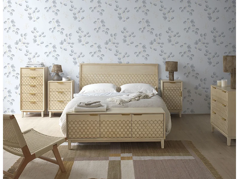 Commode à 3 tiroirs plaquée en chêne et de couleur beige