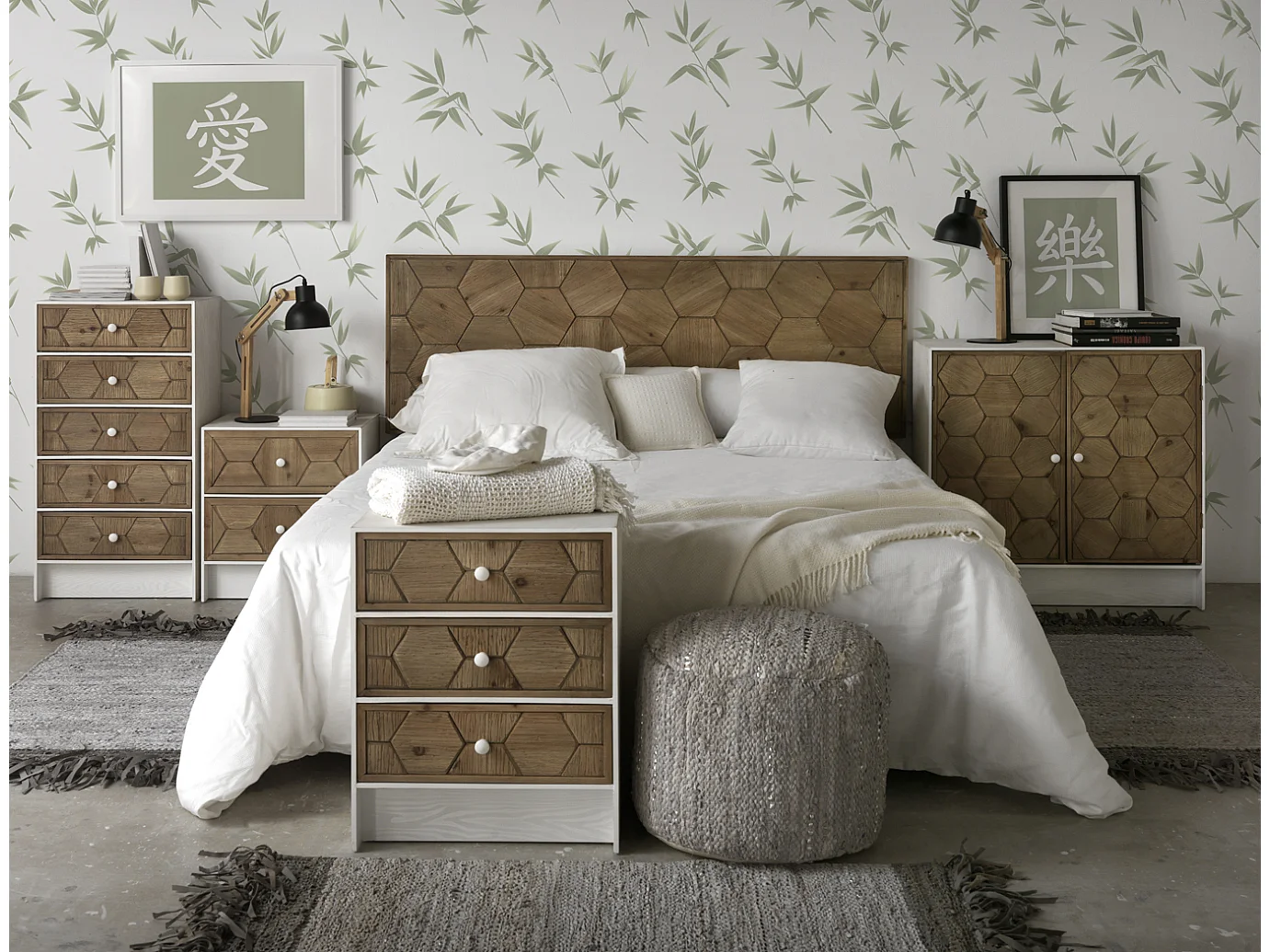 Cómoda com 5 gavetas em freixo branco com acabamento patinado