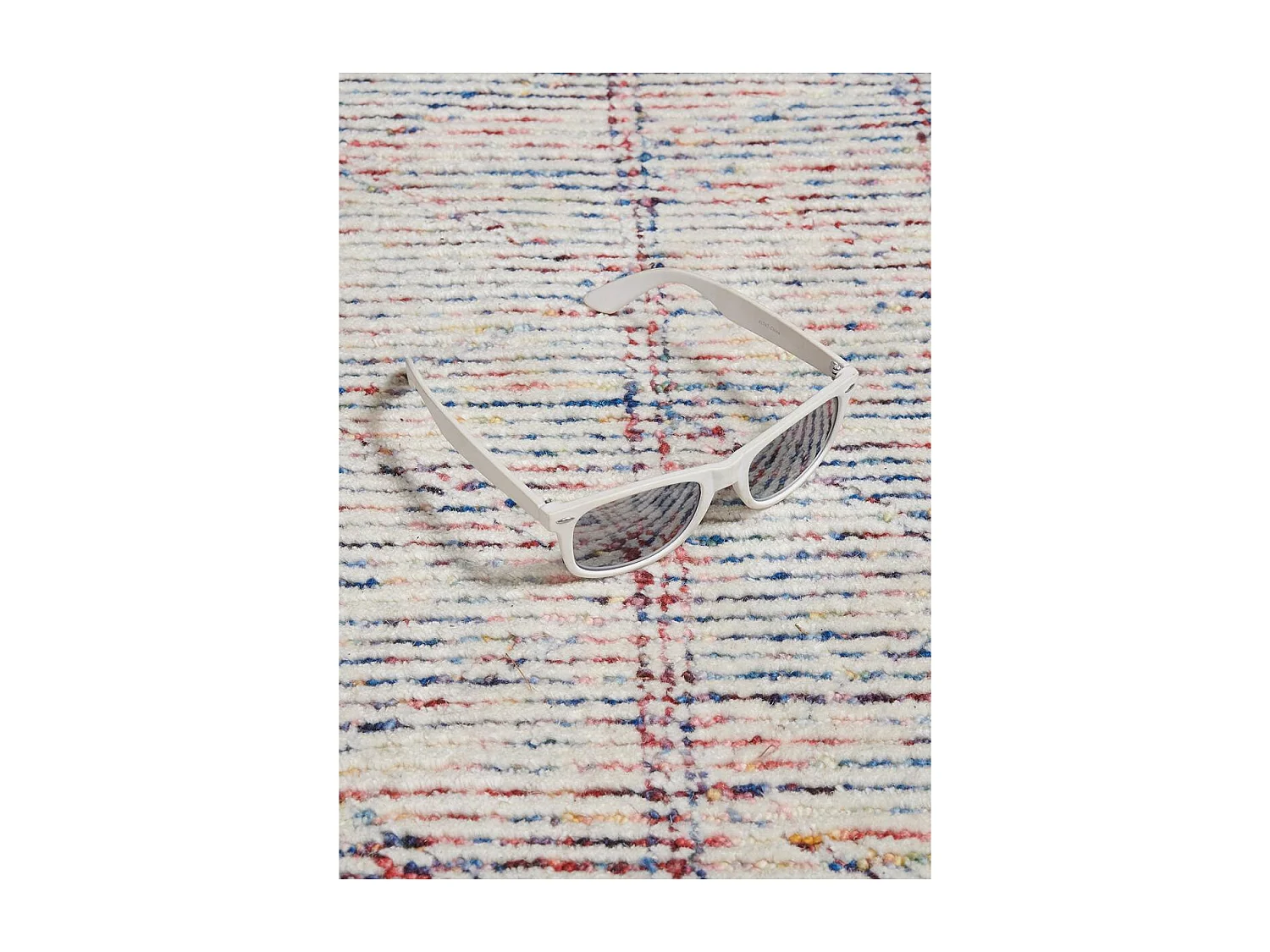 tapis entrée 60x110 fait à la main en laine multicolore rectangle motif faux uni