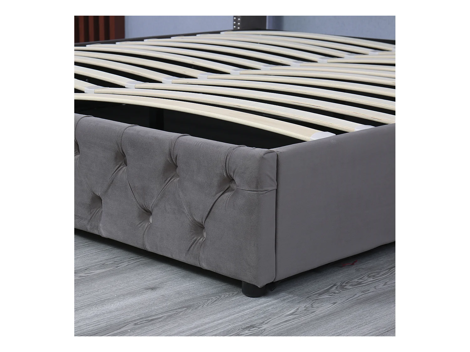 Bett mit Stauraum 160 x 200 cm – grauer Samt – Bett mit Stauraum, geknöpftem Kopfteil und Lattenrost – ohne Matratze