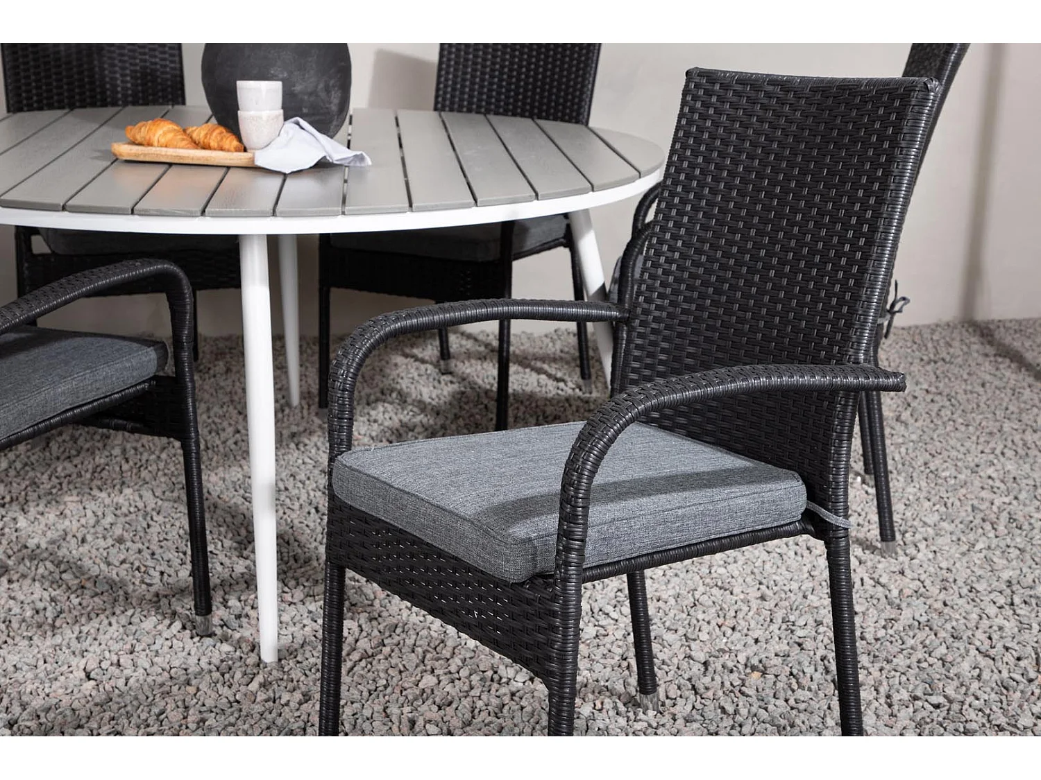 Break ensemble table et chaises de jardin, table 150x150cm, 6 chaises Anna, gris,noir.