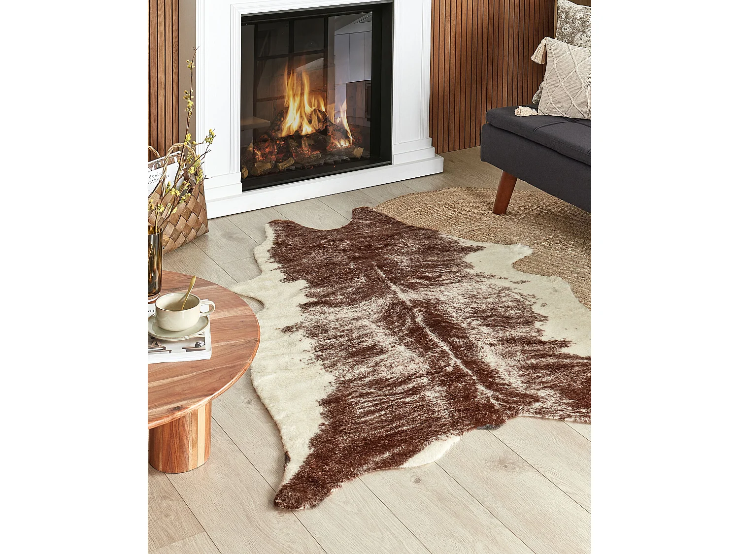 Moderner Kunstfellteppich Kuhmuster 130 x 170 cm Braun Zeil