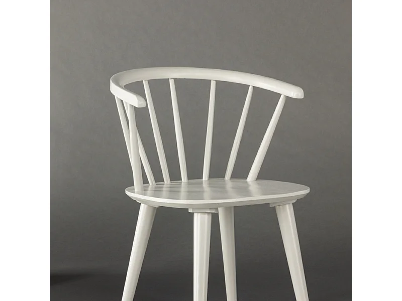 Bobby eetkamerstoel met armleuningen hout lichtgrijs.