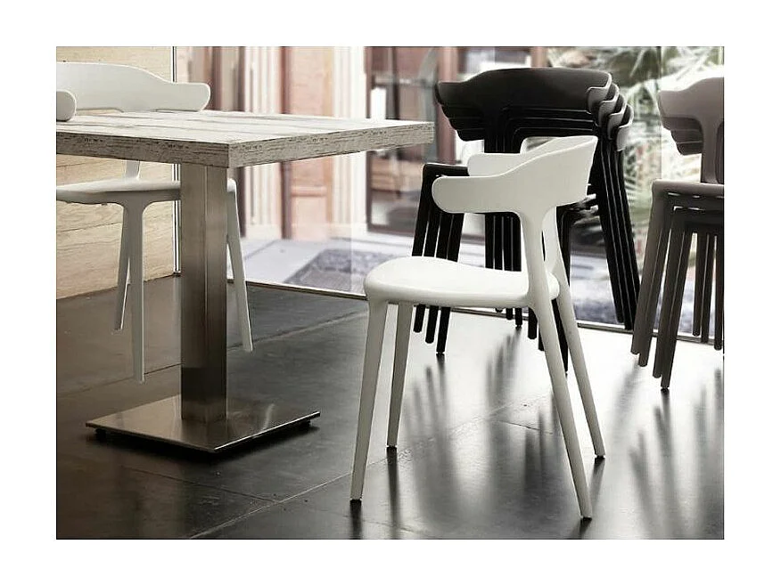 Chaise moderne polypropylène Kara - Lot de 4-Couleur Noir