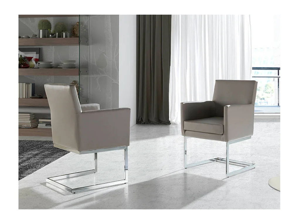 Sillón con cuerpo acolchado en piel sintética y patas de acero cromado.-Color Aqua 04 Beige