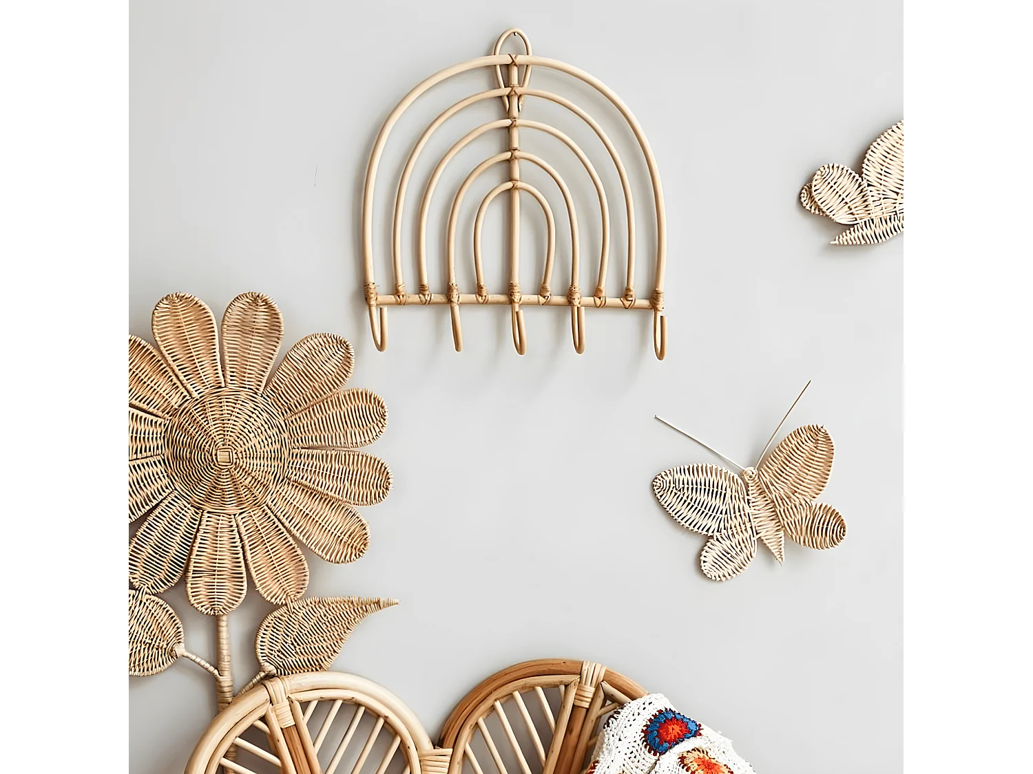 Patère murale 5 crochets rotin naturel