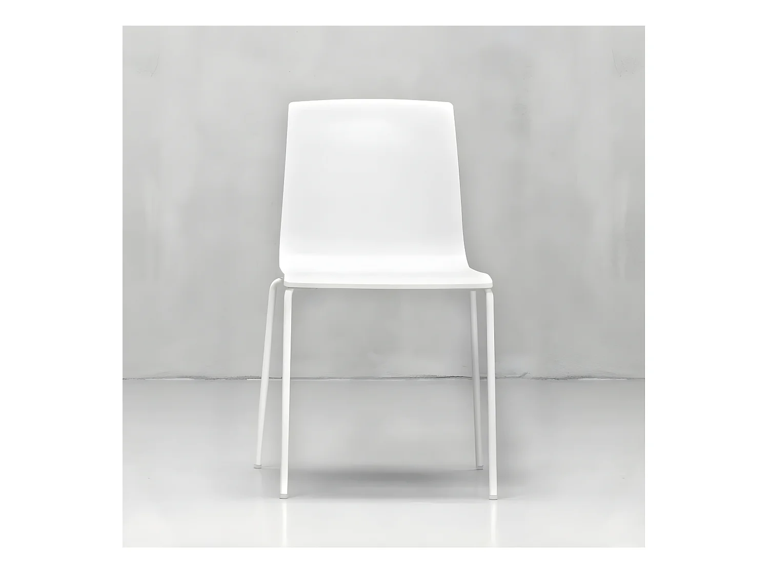 Chaise en polypropylène et pieds en métal Vanya - Lot de 4-Couleur Gris foncé