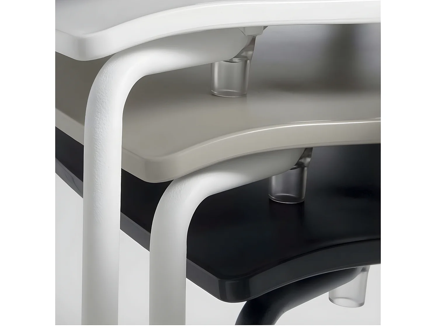 Chaise en polypropylène et pieds en métal Vanya - Lot de 4-Couleur Blanc cassé