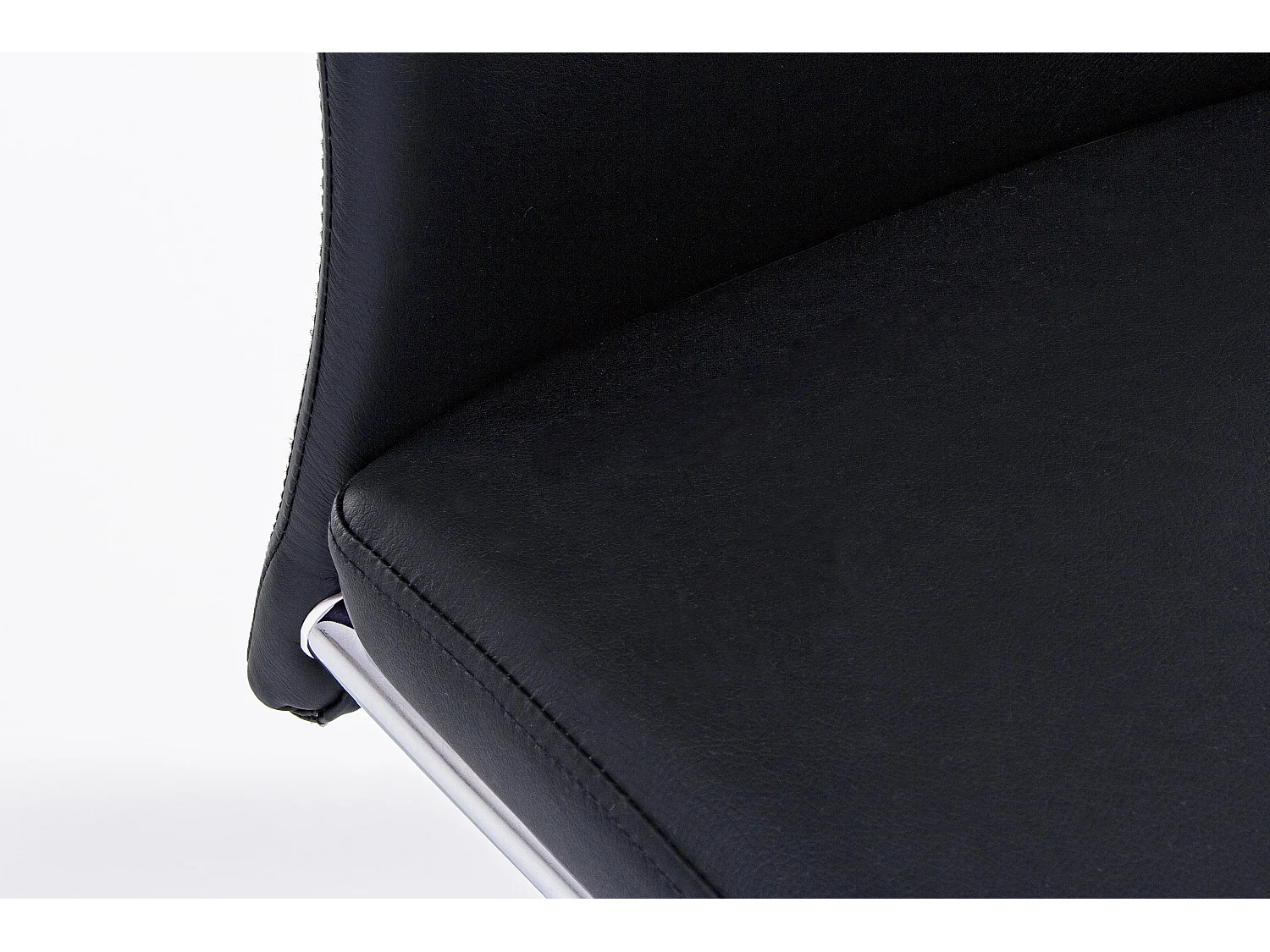 Lot de 4 chaises en simili cuir avec pieds acier chromé - Collection Thelma-Couleur Noir