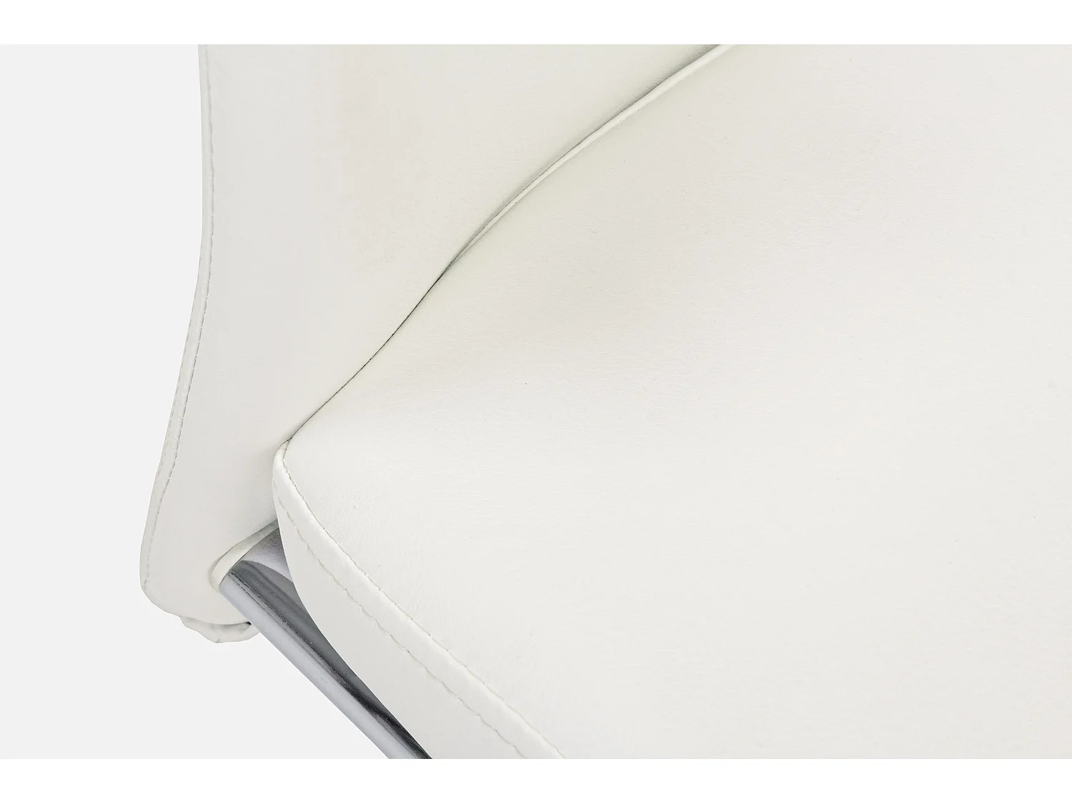 Lot de 4 chaises en simili cuir avec pieds acier chromé - Collection Thelma-Couleur Blanc