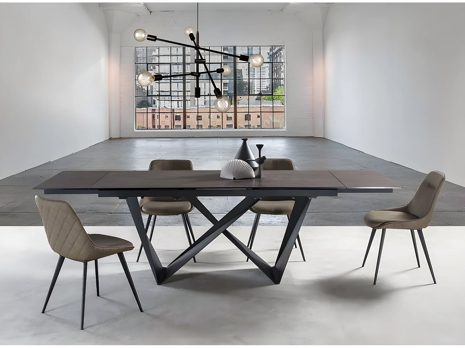 Chaise faux cuir capitonné et pieds métal Tikano - Lot de 2-Couleur Gris