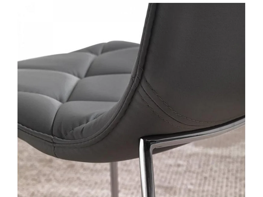 Chaise polyuréthane façon cuir capitonné Darkia- Lot de 2-Couleur Beige clair