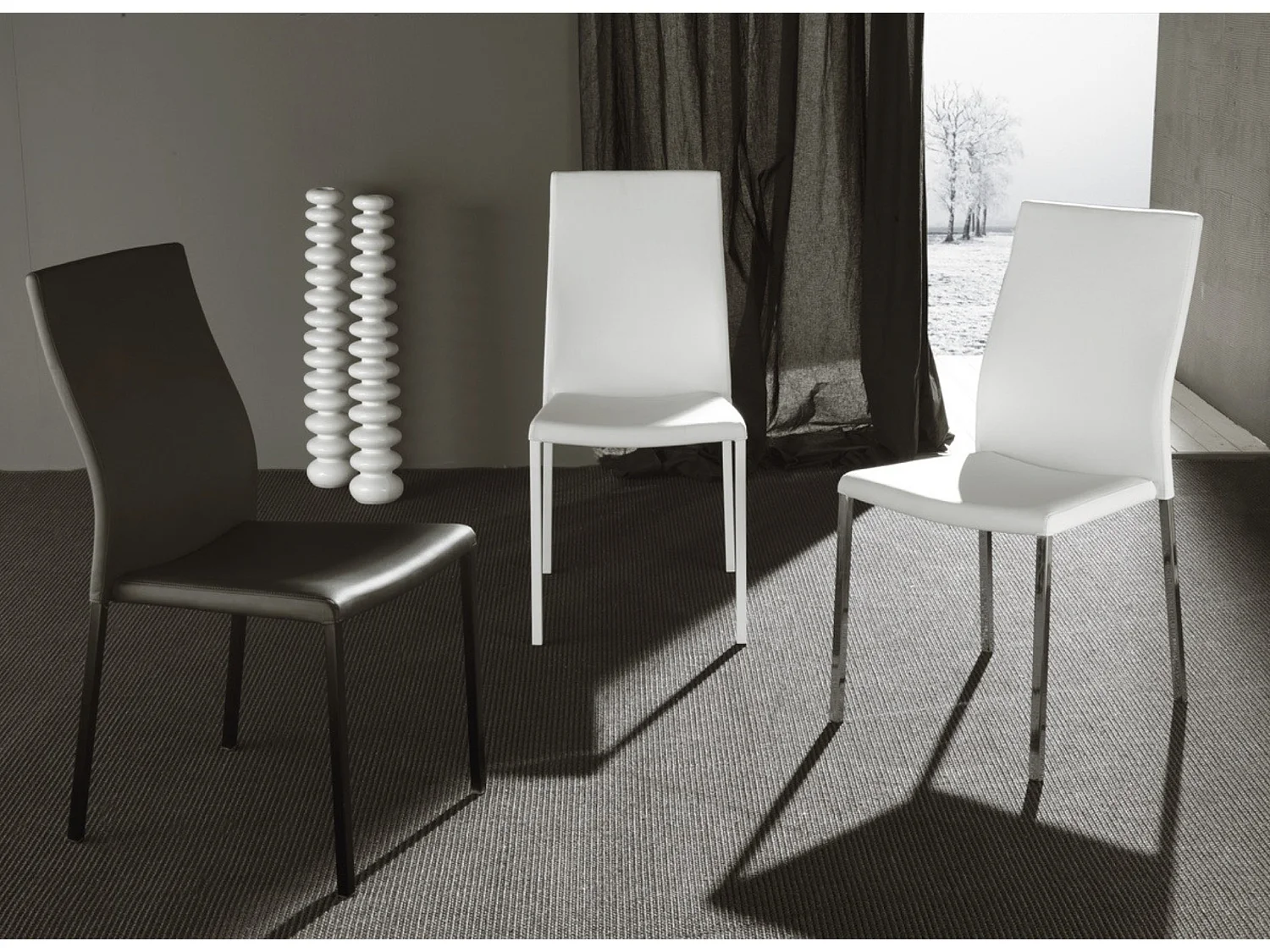 Chaise classique en faux cuir Lenaza - Lot de 4-Couleur Gris