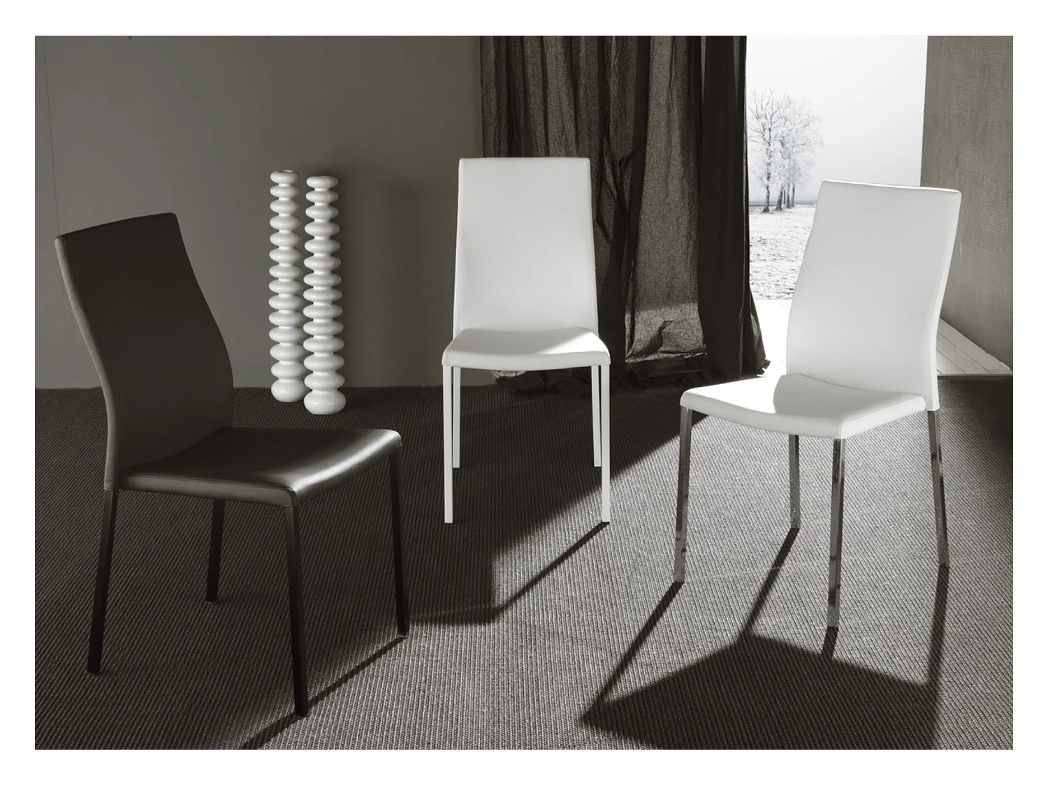 Chaise classique en faux cuir Lenaza - Lot de 4-Couleur Beige clair