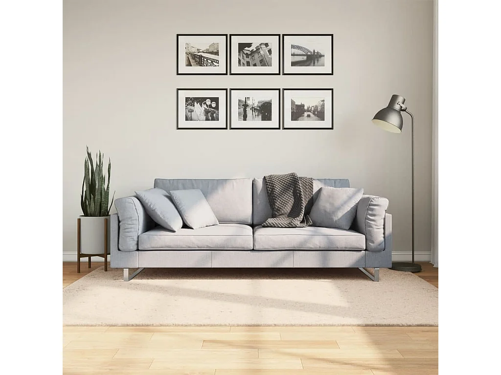 Tapis HUARTE à poils courts doux et lavable beige 140x200