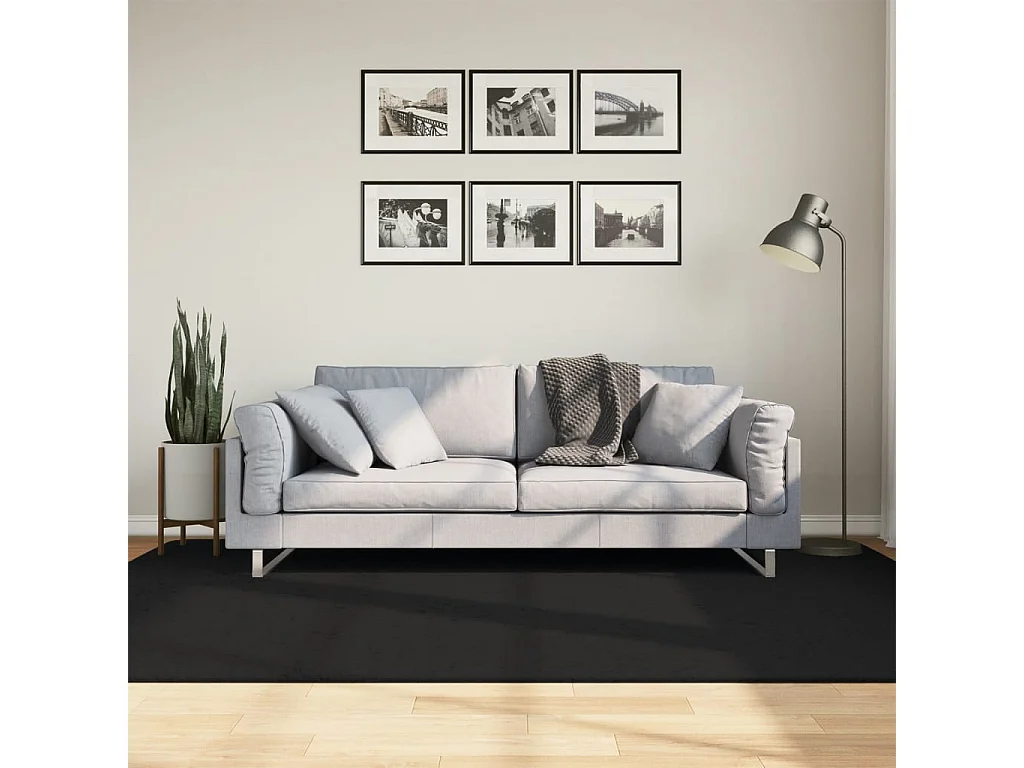 Tapis HUARTE à poils courts doux et lavable noir 160x230
