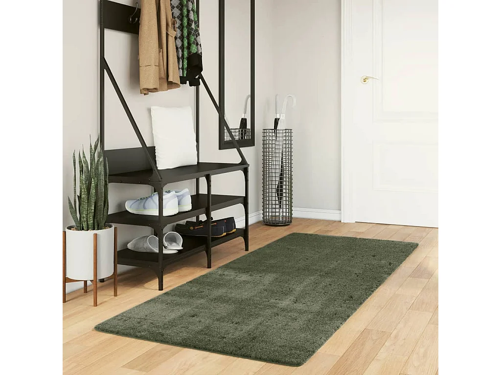 Tapis HUARTE à poils courts doux et lavable vert forêt 80x200