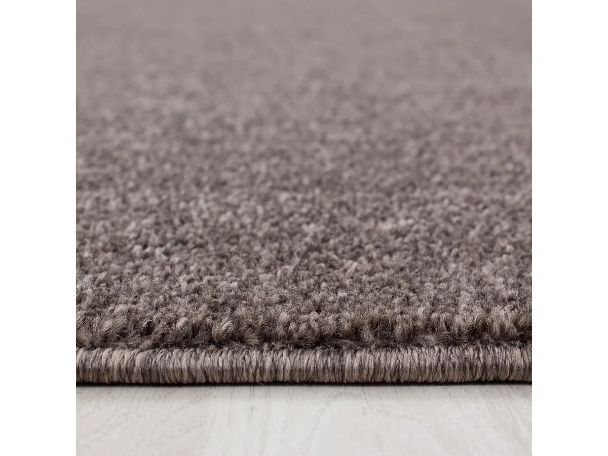 tapis chambre 140x200 tissé marron rectangle motif uni SOULA