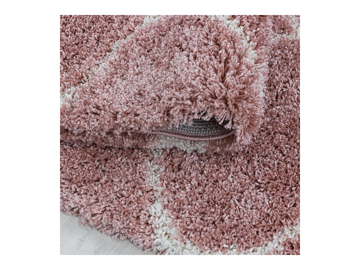 Tapis shaggy 240x340 rectangle tissé rose crème et me motif scandinave
