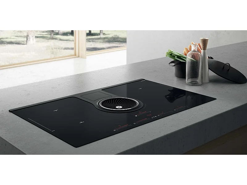 Table induction ELICA PRF0120978A NikolaTesla BL/F/83 - 4 foyers - Commandes tactiles - Extraction intégrée - Noir brillant