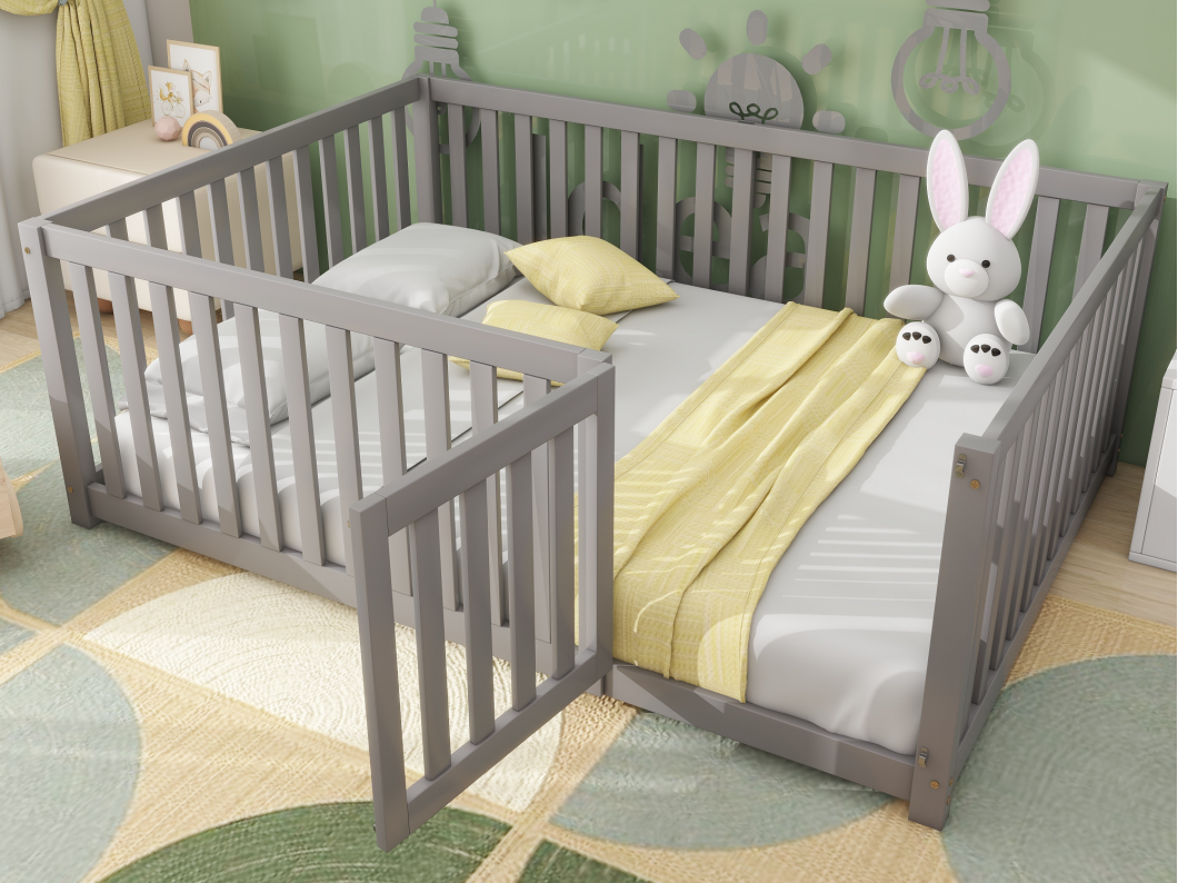 Cama infantil 140 x 200, estrutura de parquet com barreira e porta, cinza