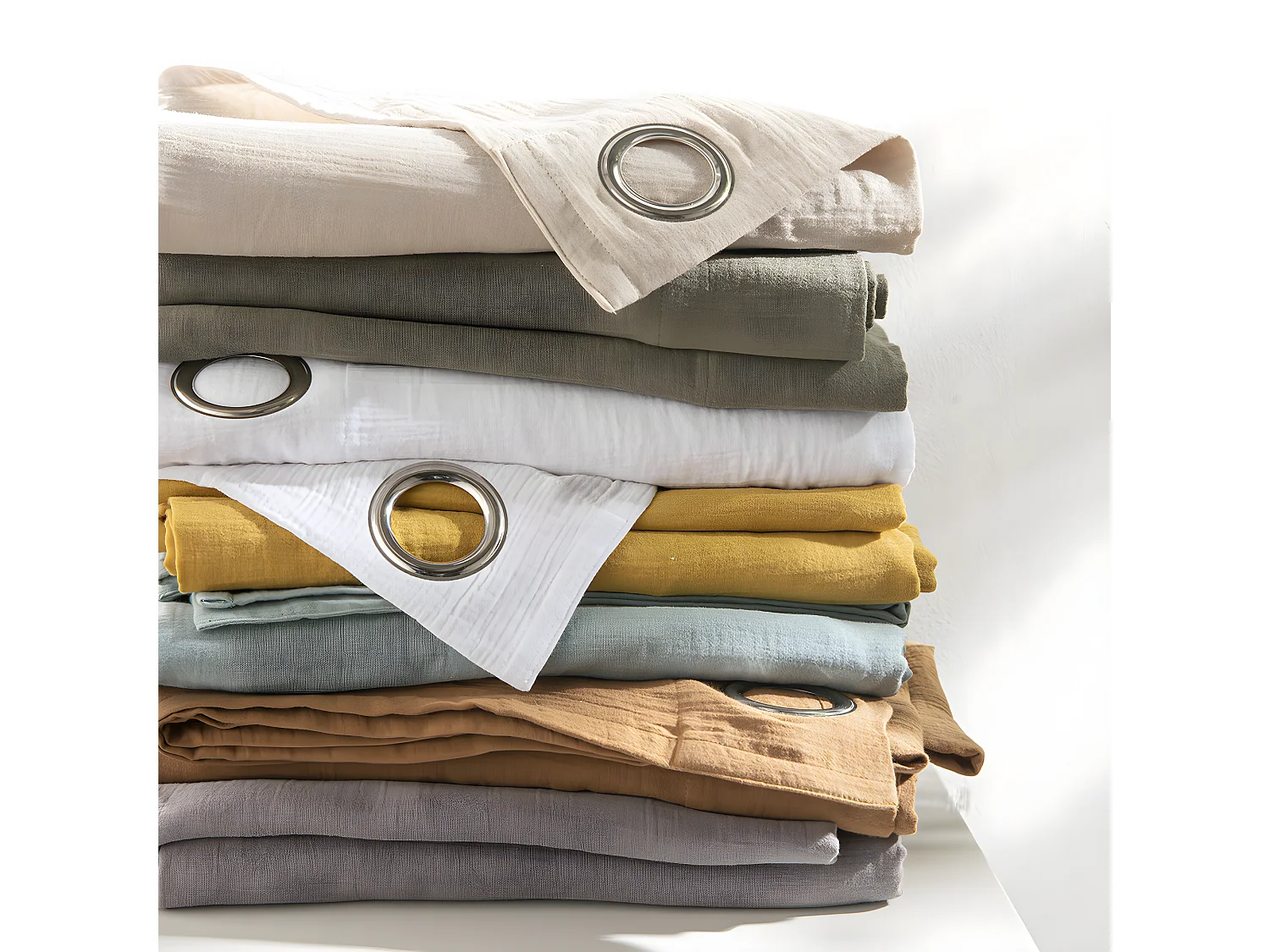 Rideau uni en gaze de coton oeillets à l'unité 140x260cm camel