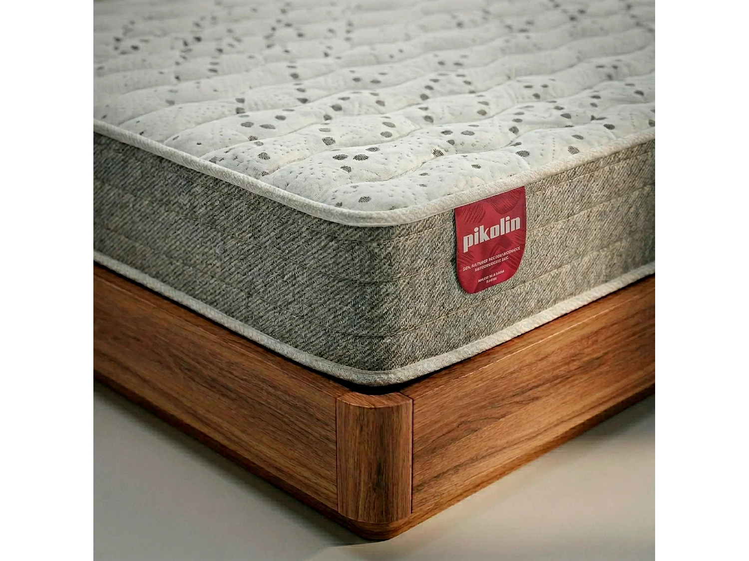 Colchón de 135 x 200 cm de espuma HR y viscoelástica de 22 cm - SIGEO de PIKOLIN