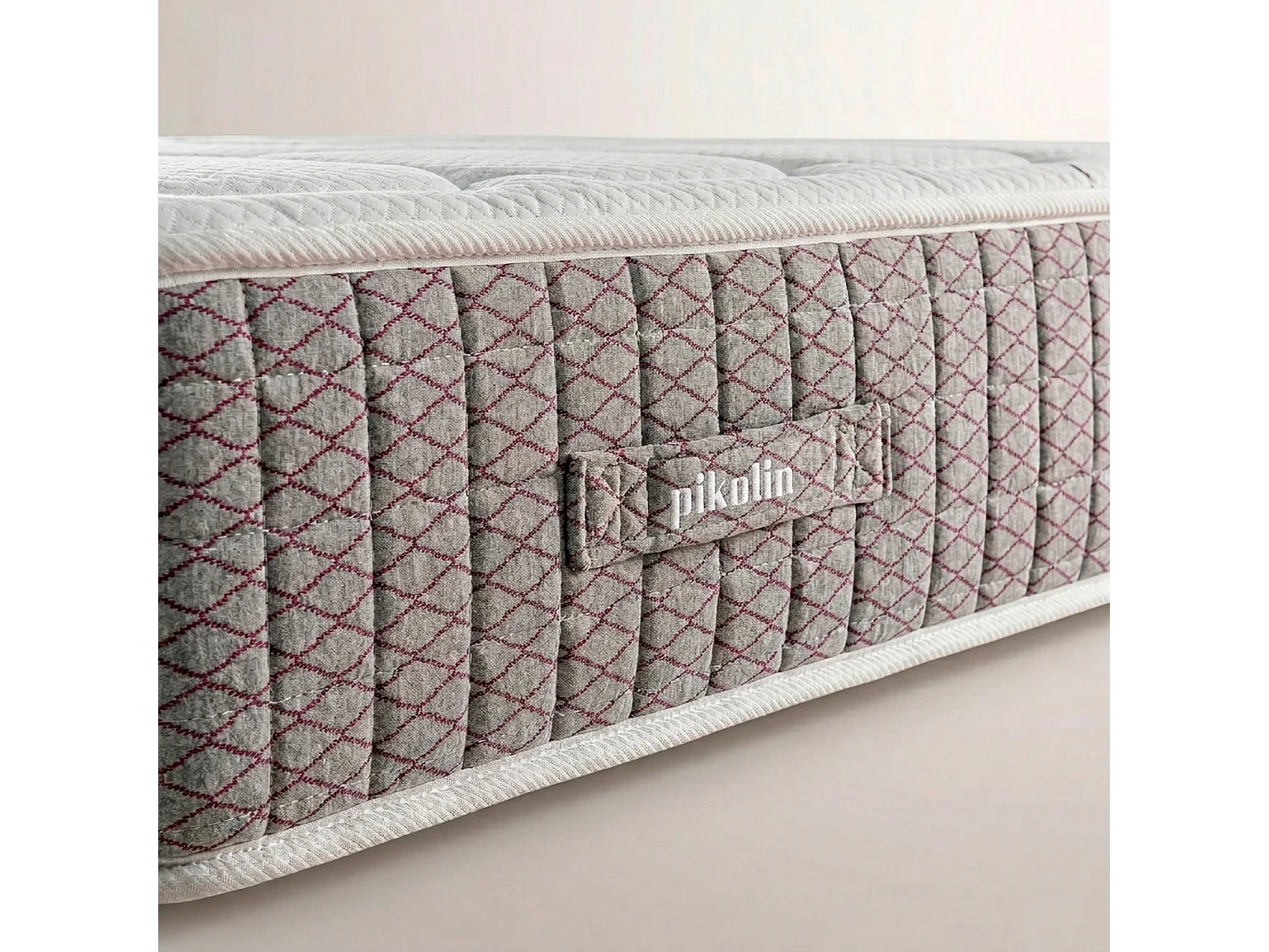 Colchón de 140 x 190 cm de muelles ensacados Adapt-Tech® y viscoelástica de 27 cm - TROAS de PIKOLIN