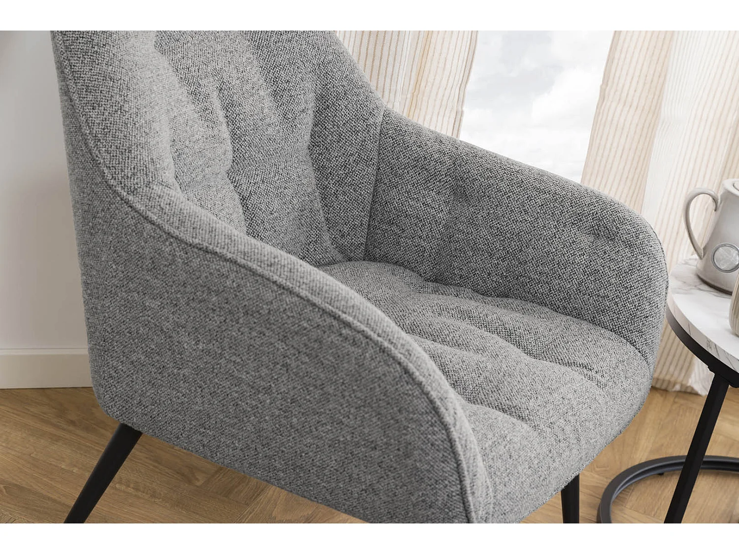 Brie fauteuil grijs.