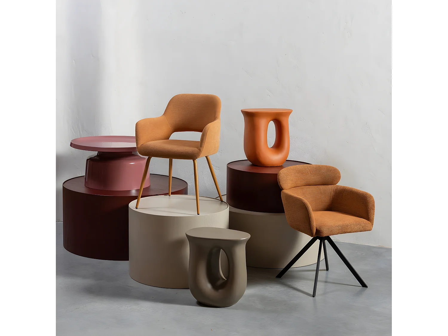 DUUK   - Table basse ronde en aluminium rose D 74