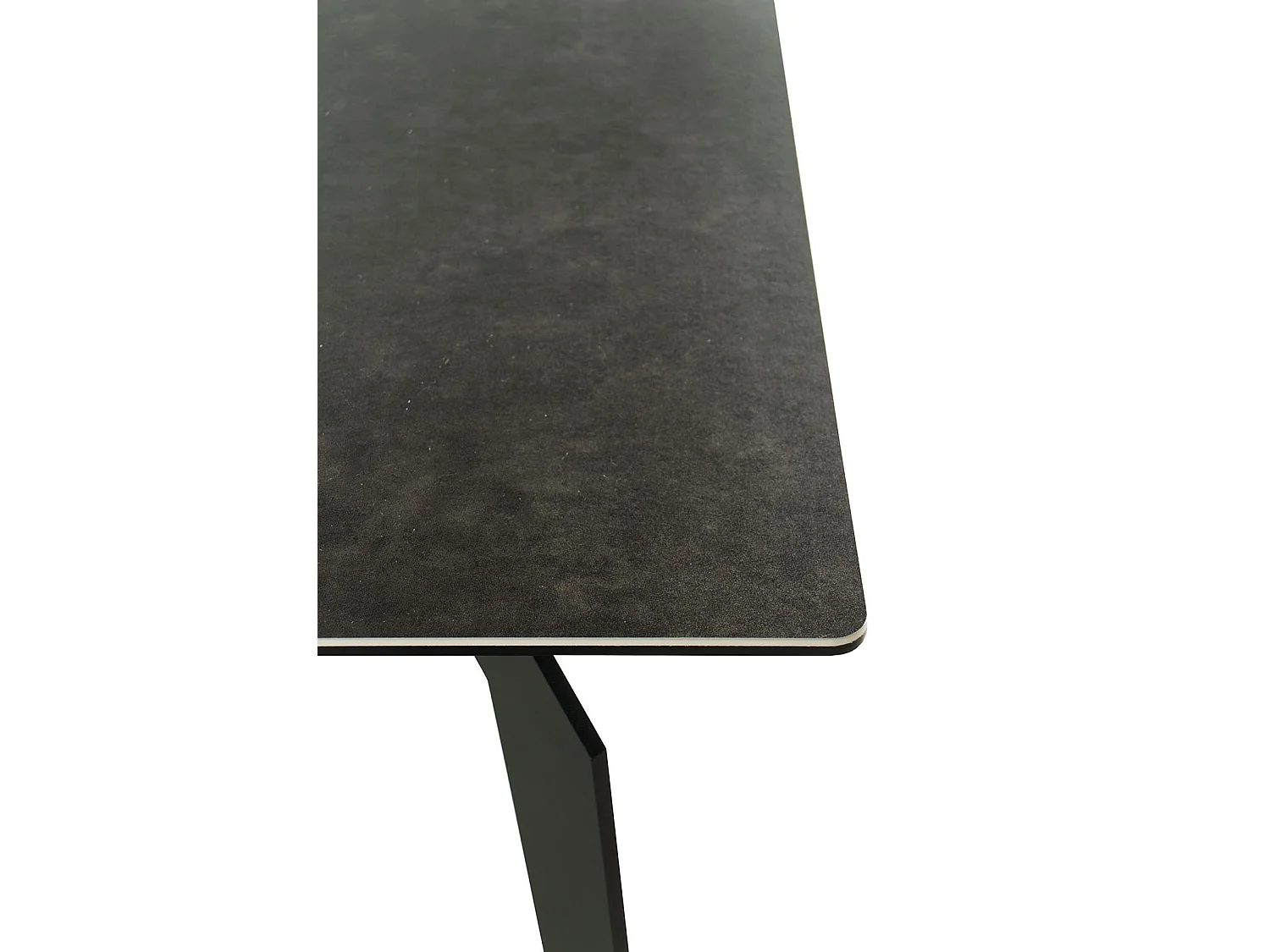 Grauer Keramiktisch mit Metallbeinen 150x91