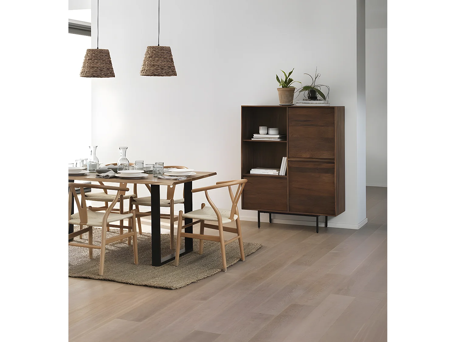 Mesa de madera maciza de acacia 140x80 con patas metálicas negras