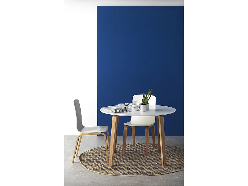 Table en fibres de densité moyenne avec pieds plaqués en chêne 110 cm de diamètre